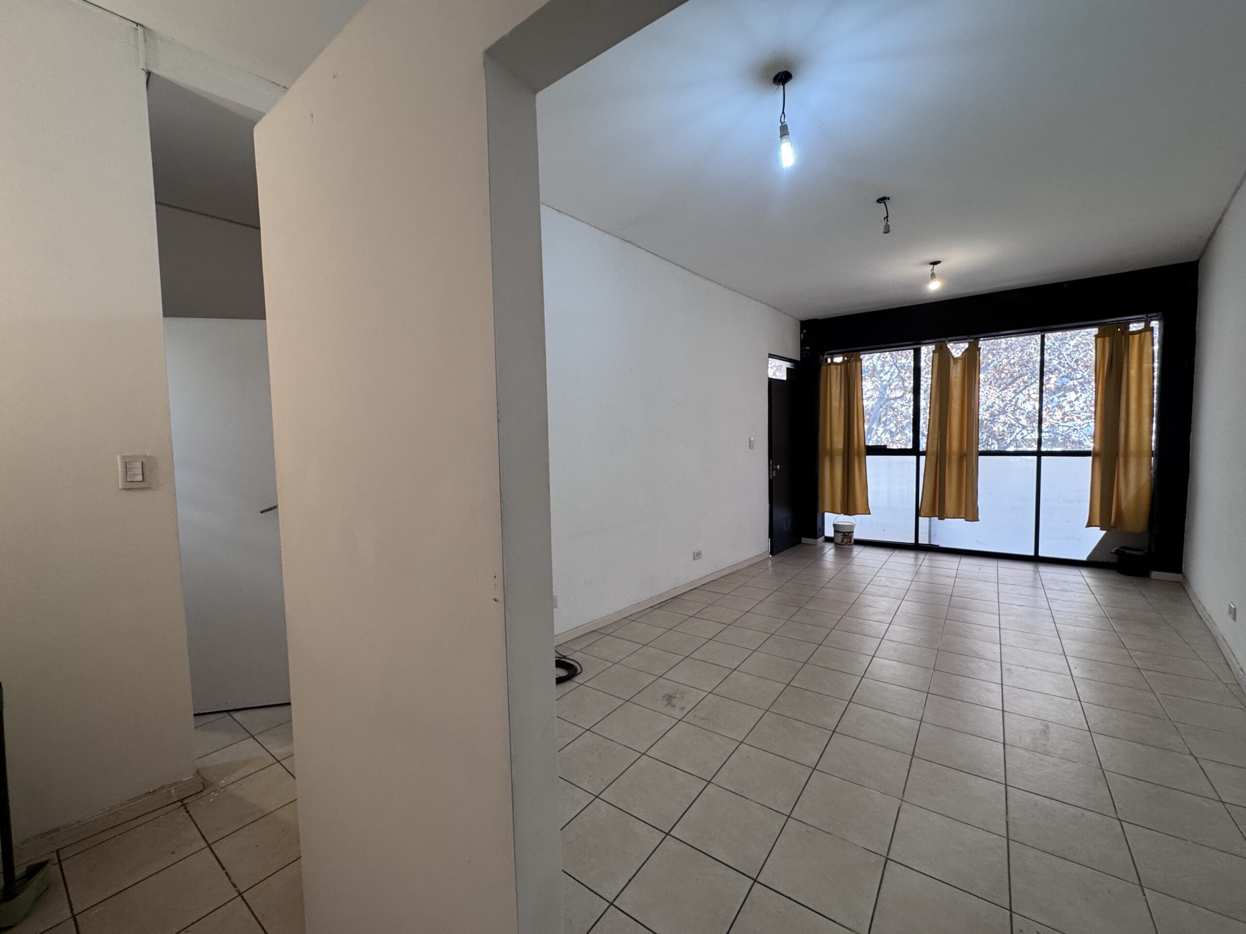 Oficina / Consultorio / Estudio / Atelier en Alquiler Calle Beltrán Godoy Cruz